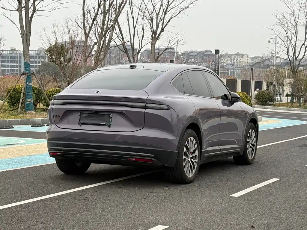 NIO NIO EC6