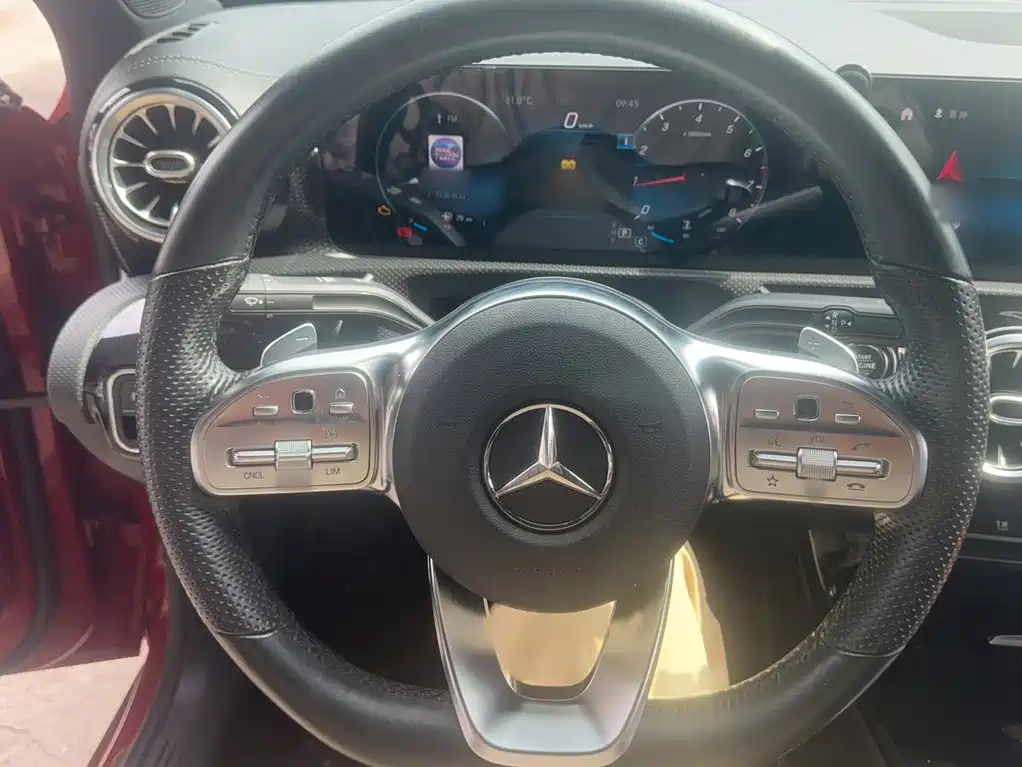 Mercedes-Benz A-Class — миниатюра 3