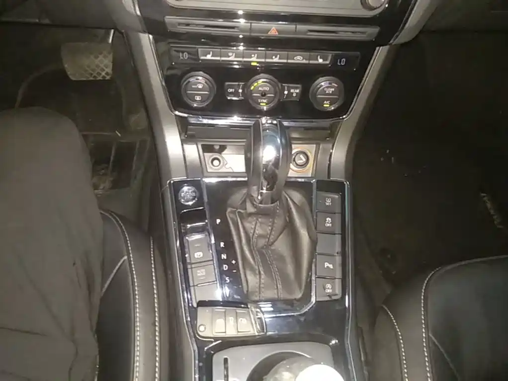 Volkswagen Passat — миниатюра 14
