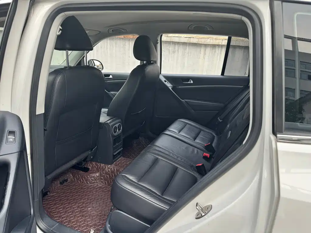 Volkswagen Tiguan — миниатюра 4