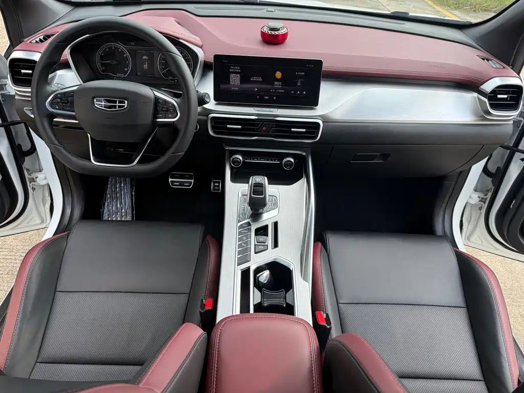 Geely Binyue — миниатюра 14