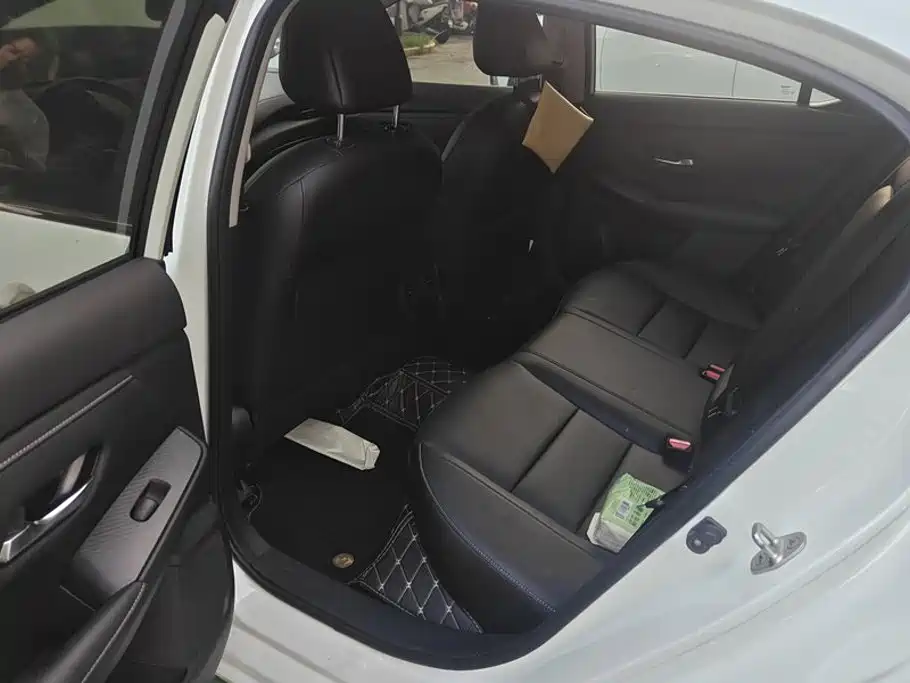 Nissan Sylphy — миниатюра 11