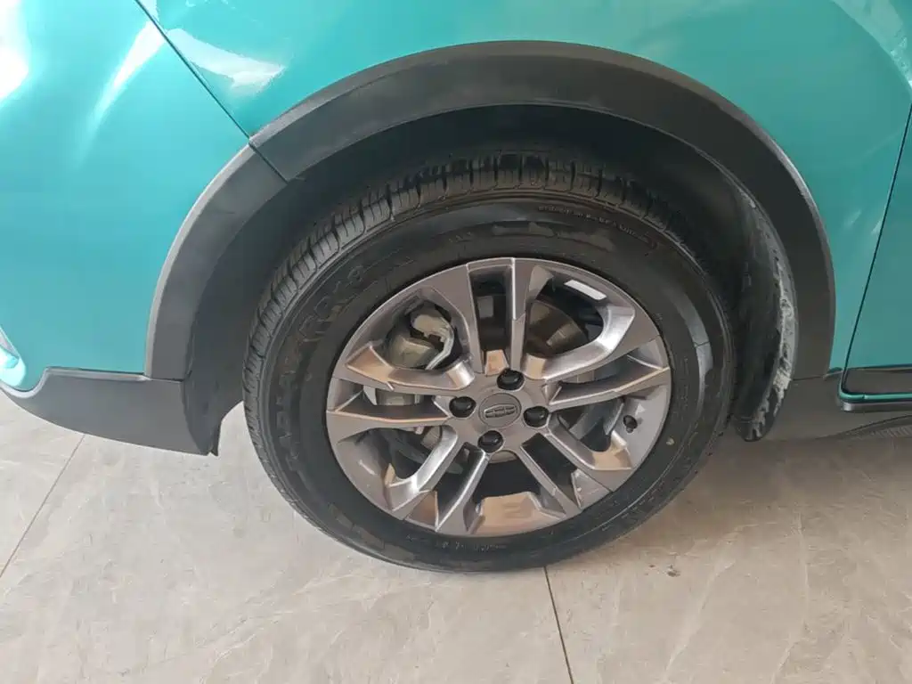 Geely Vision X3 — миниатюра 23
