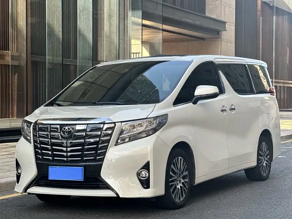 Купить Toyota Alphard