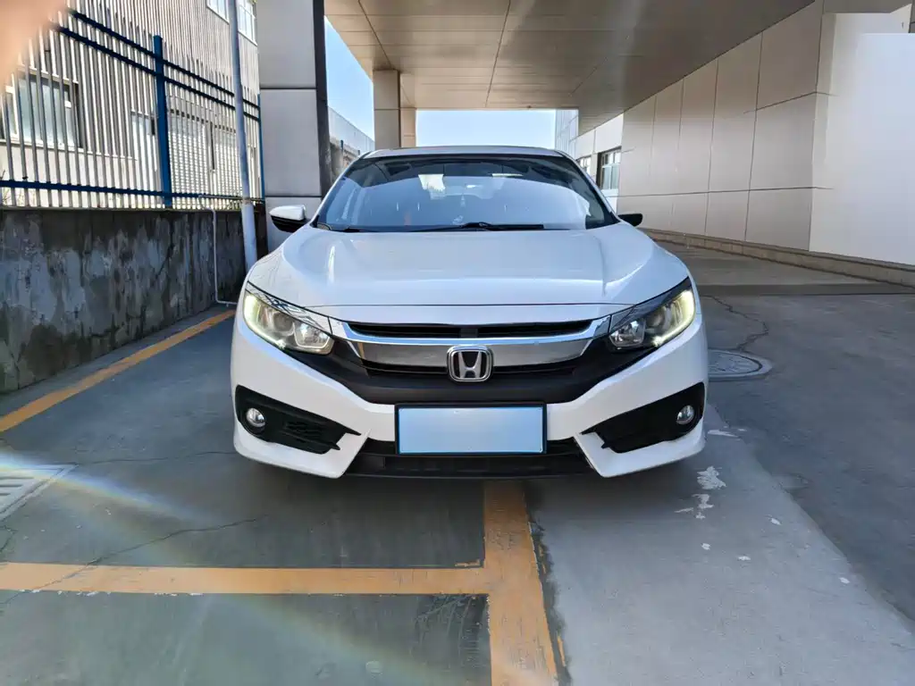 Honda Civic — миниатюра 4