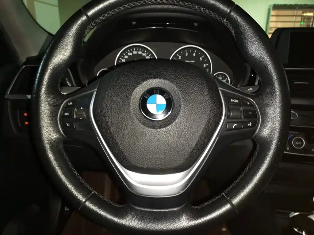 BMW 3 Series — миниатюра 3