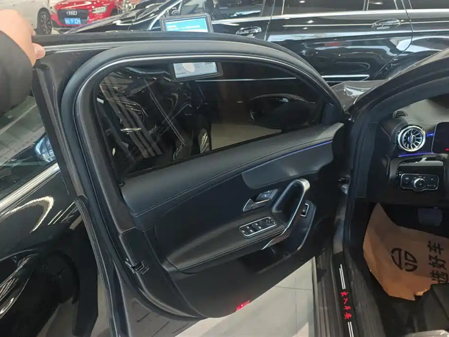 MERCEDES-BENZ A CLASS