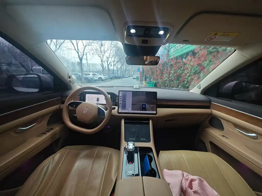 AITO ASK THE WORLD M7