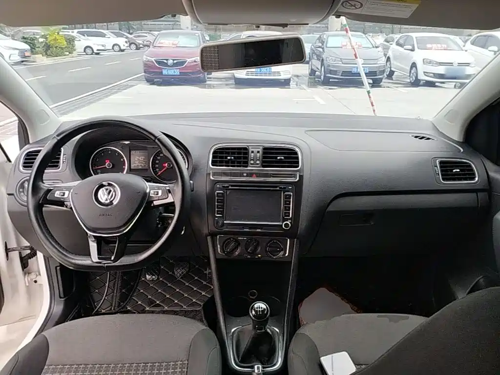 Volkswagen Polo — миниатюра 10