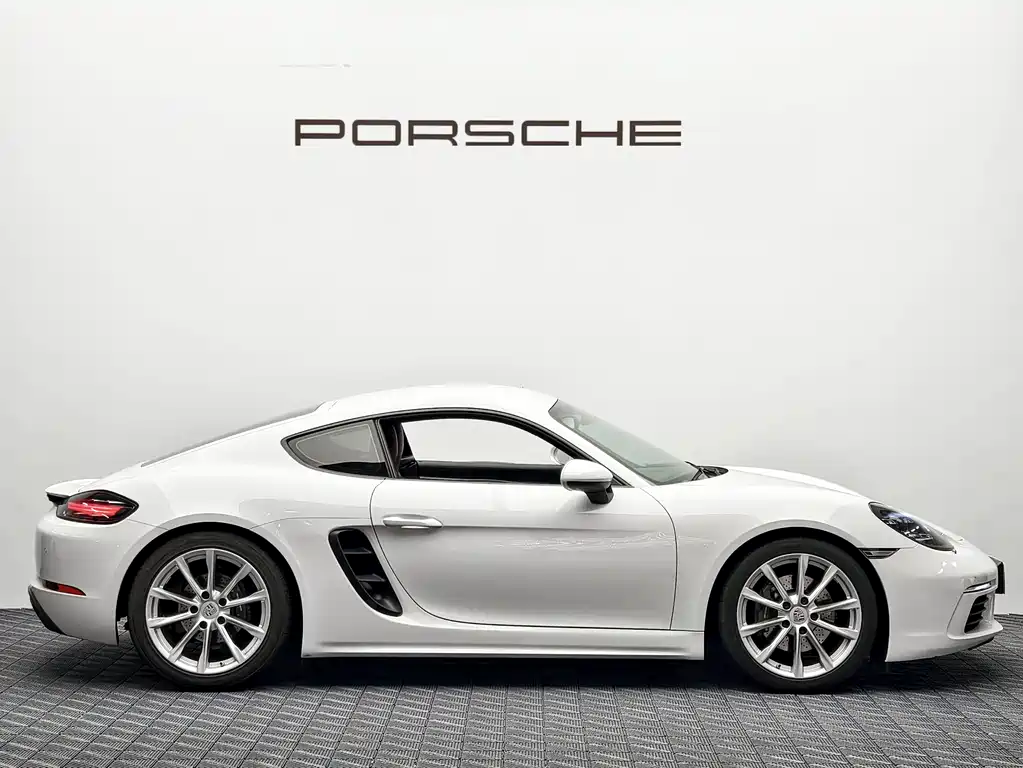 Porsche 718 2020 Cayman 2.0T