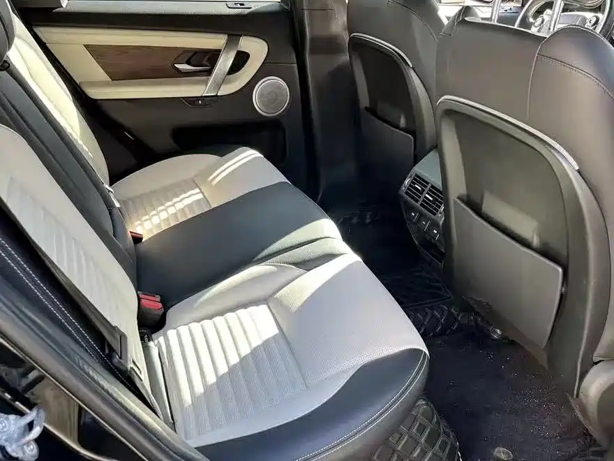 LAND ROVER DISCOVER SPORTS