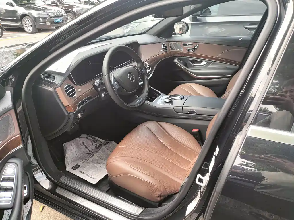 Mercedes-Benz S-Class — миниатюра 6