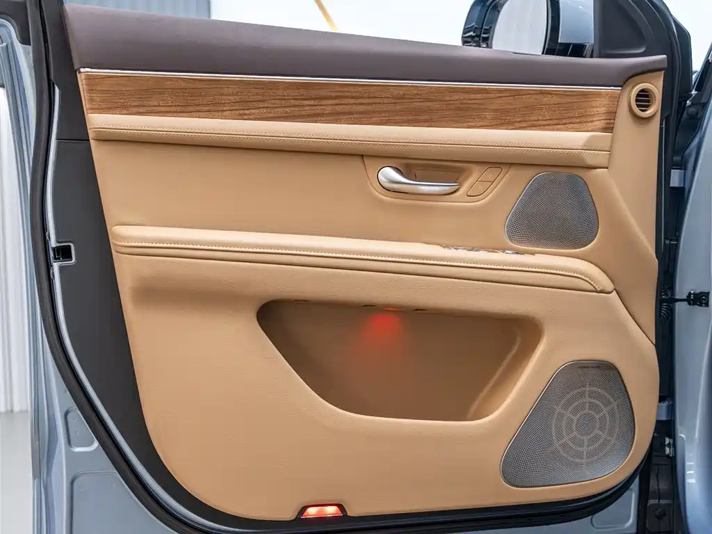 AITO ASK THE WORLD M7