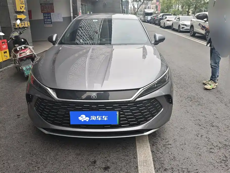 BYD QIN L