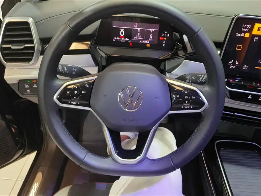 VOLKSWAGEN ID.6 CROZZ