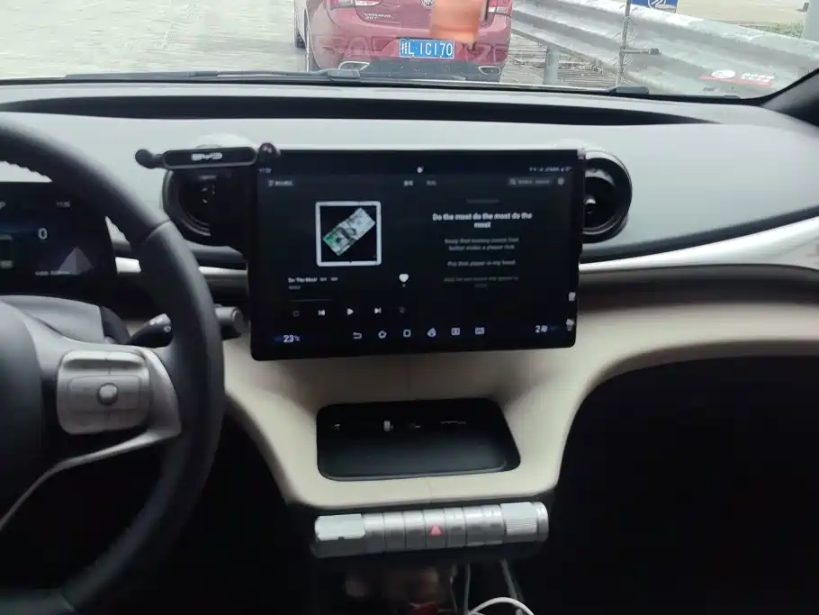 BYD Dolphin — миниатюра 13