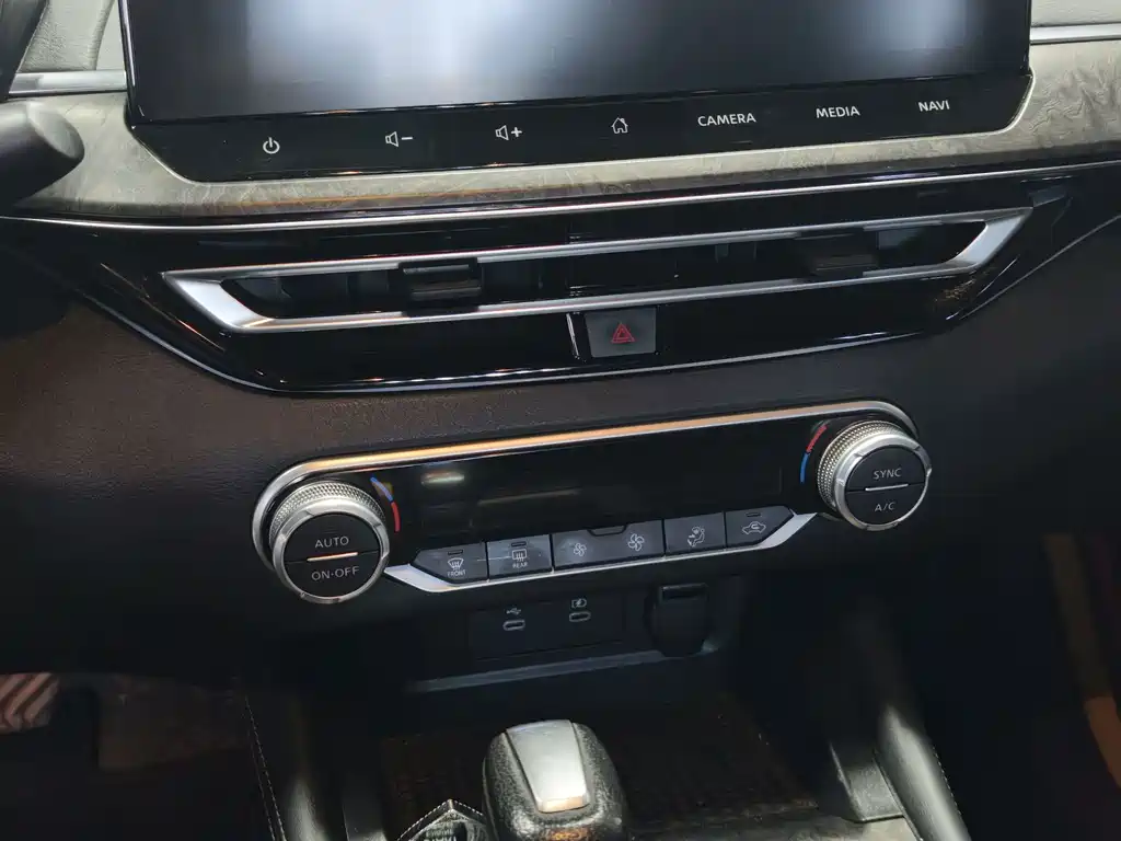 Nissan Teana — миниатюра 7