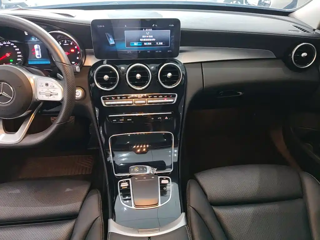 Mercedes-Benz C-Class — миниатюра 13