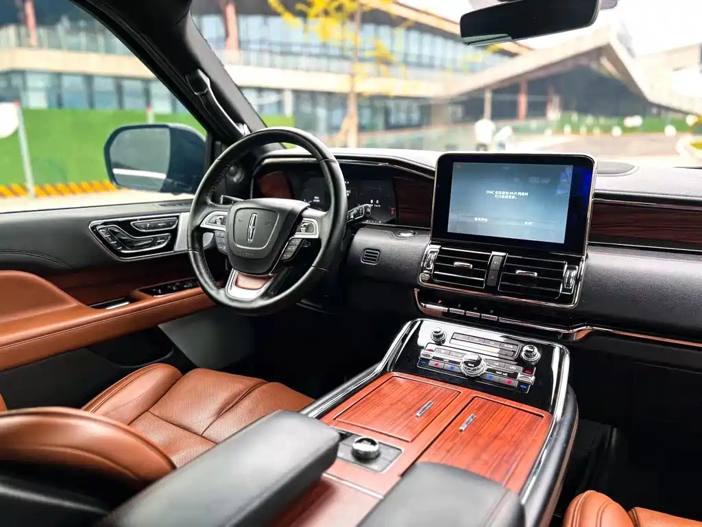 Lincoln Navigator 2018 3.5T V