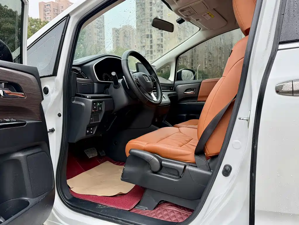 Honda Odyssey 2022 2.0L e:HEV Smart