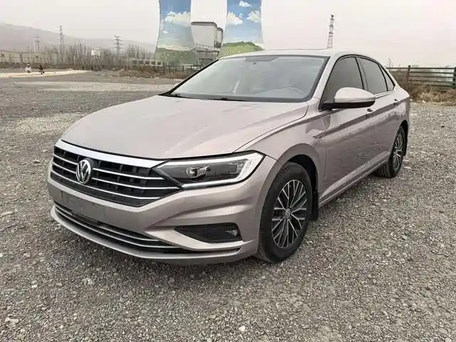 Volkswagen Sagitar 2019