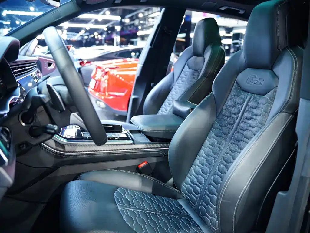 Audi RS Q8 — миниатюра 13