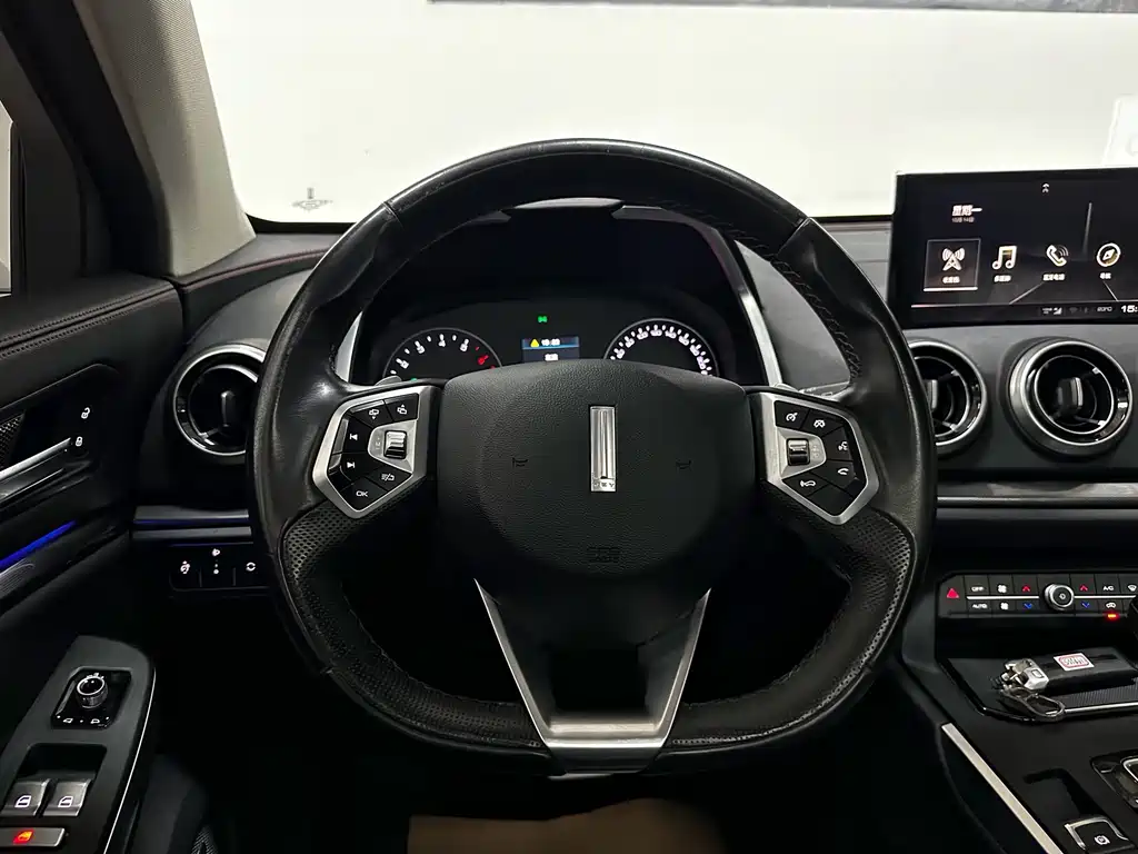 WEI PAI WEI BRAND VV5