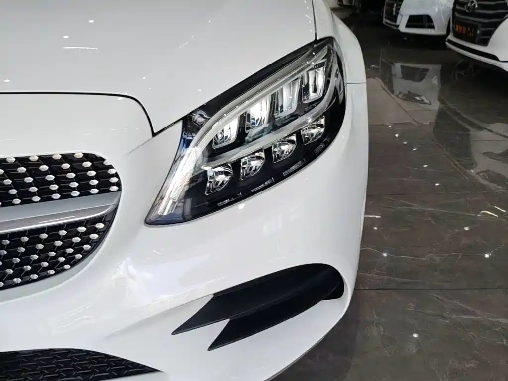 Mercedes-Benz C-Class — миниатюра 24