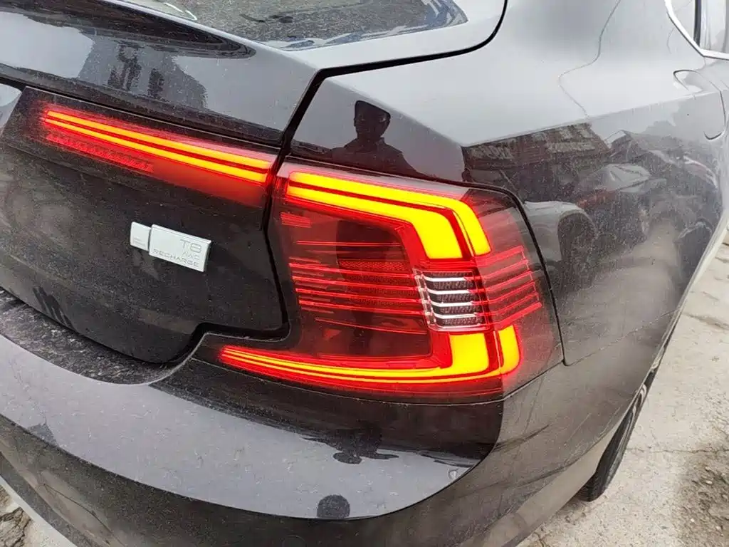 Volvo S90 PHEV — миниатюра 8