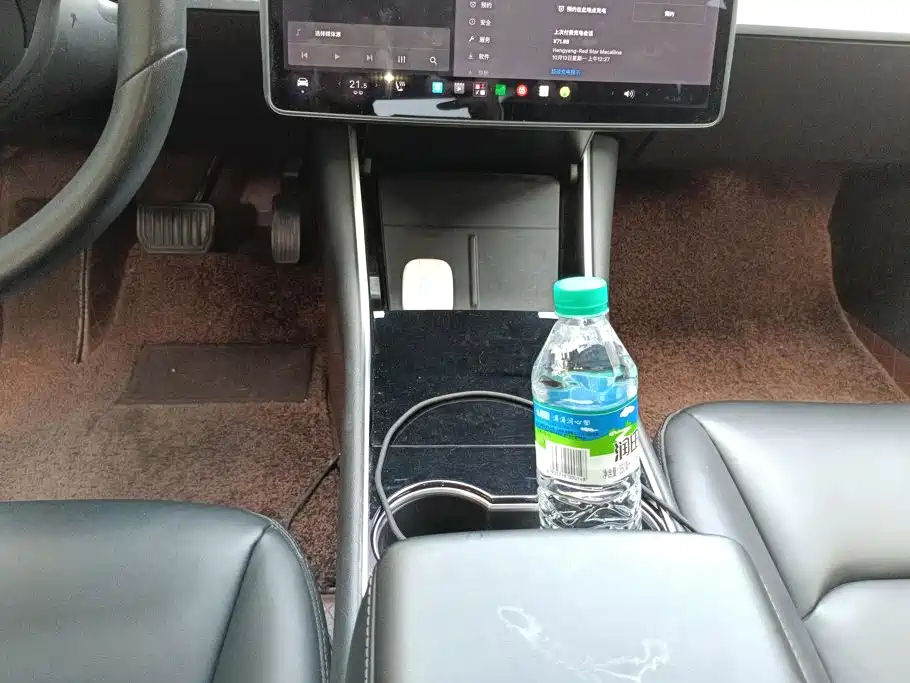 Tesla Model 3 — миниатюра 16
