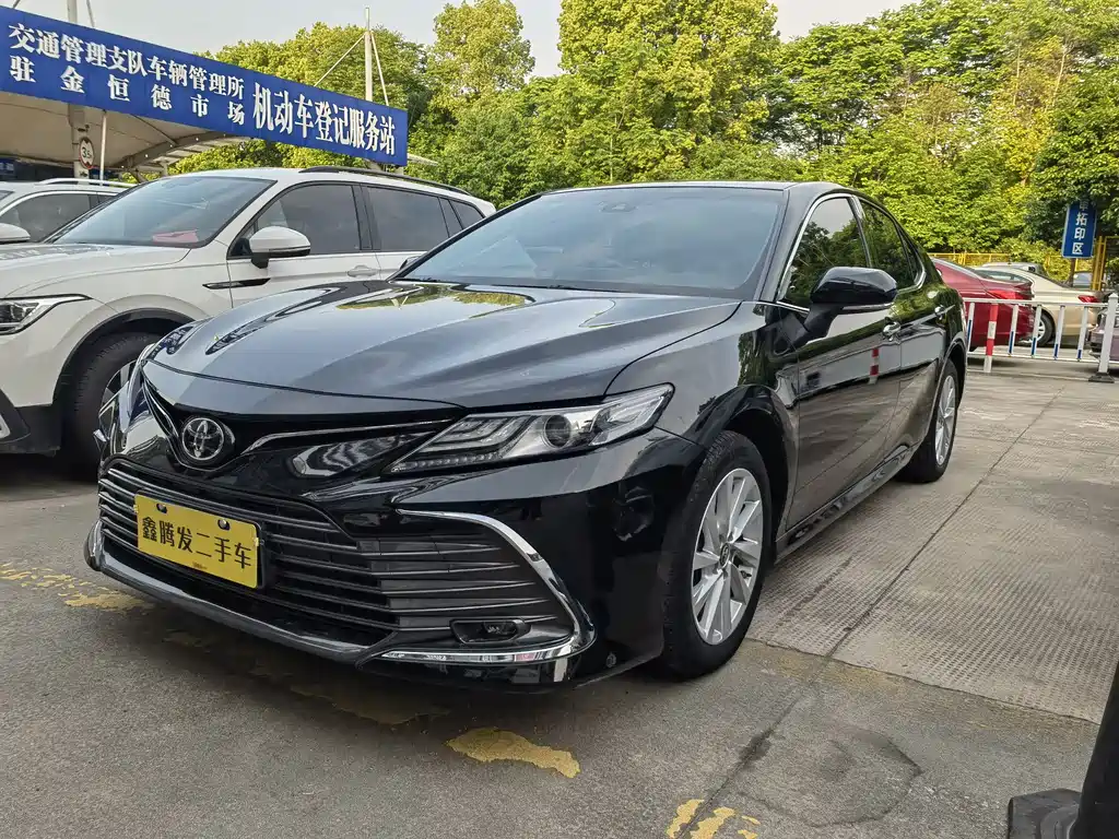 Toyota Camry 2021