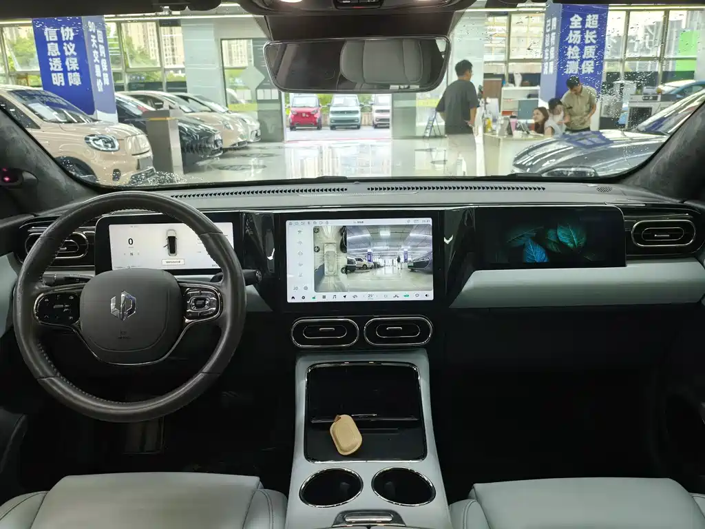 Leapmotor Leapmotor C01 — миниатюра 13