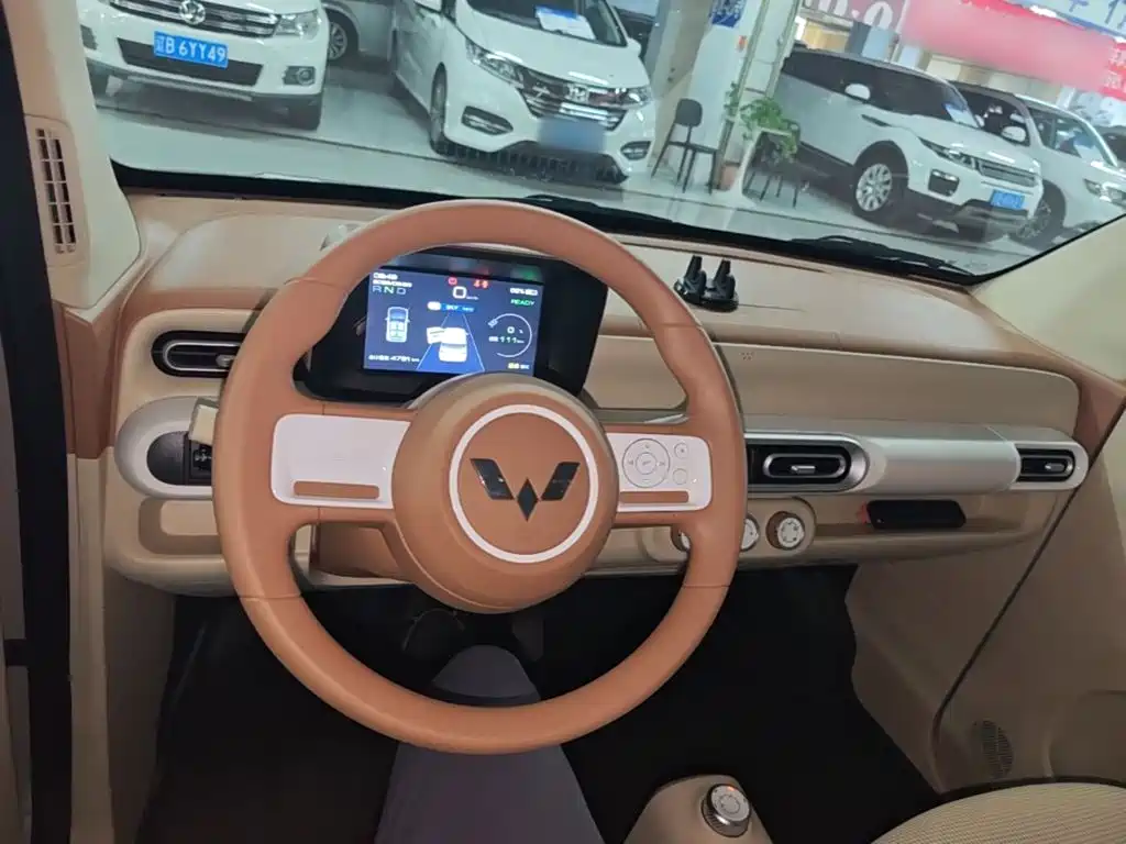 Wuling MINIEV — миниатюра 10