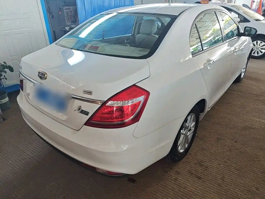 Geely Emgrand — миниатюра 7