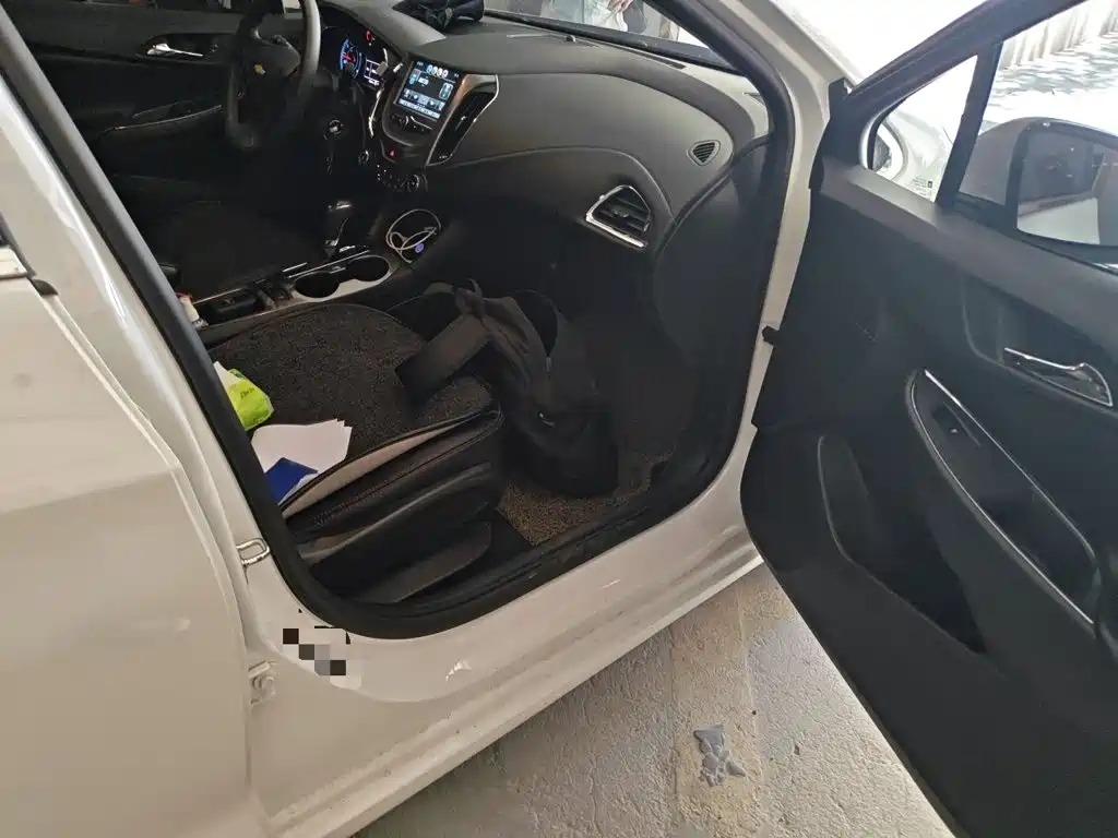 Chevrolet Cruze — миниатюра 20