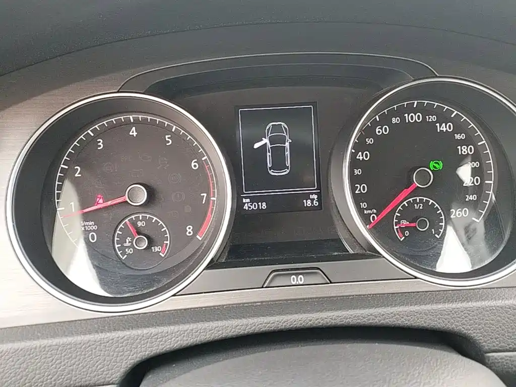 Volkswagen Golf — миниатюра 12