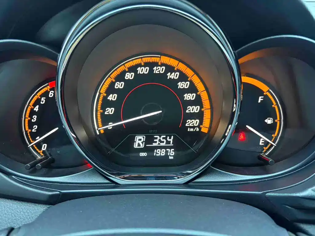 Toyota Yaris L — миниатюра 11