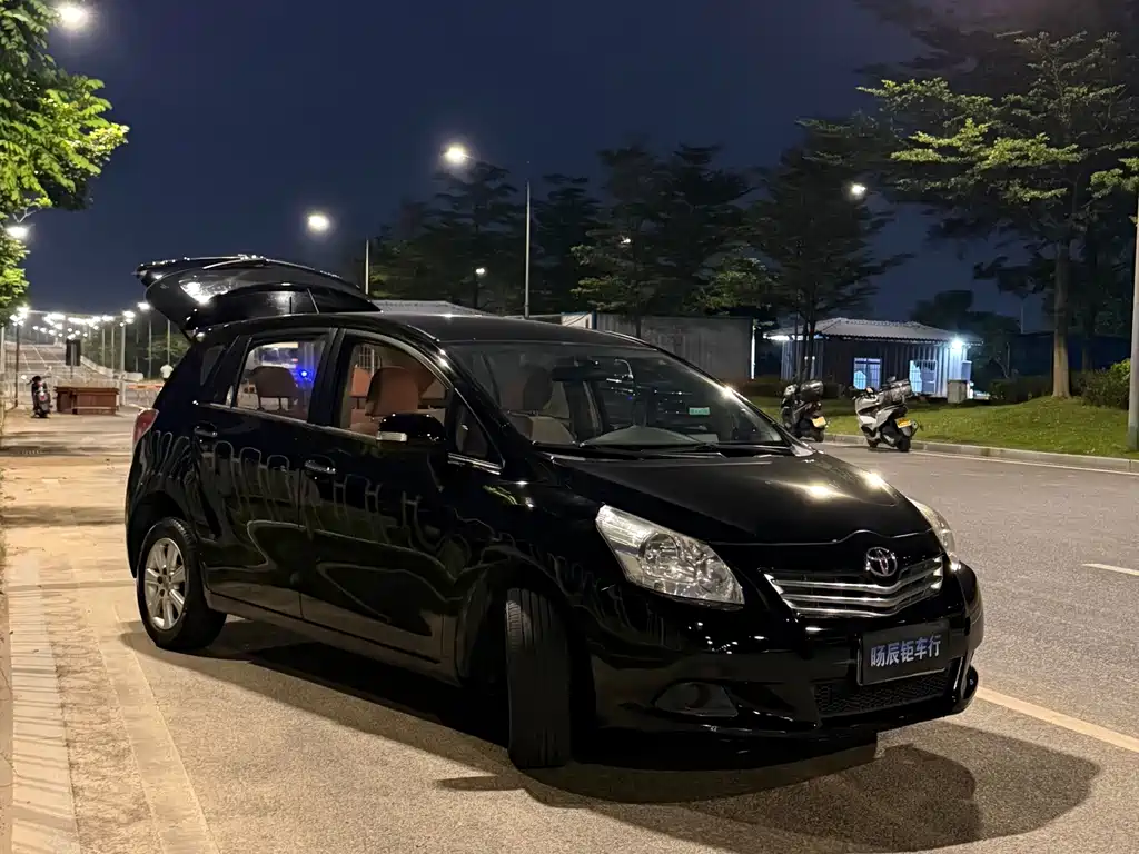 Toyota Verso — миниатюра 12