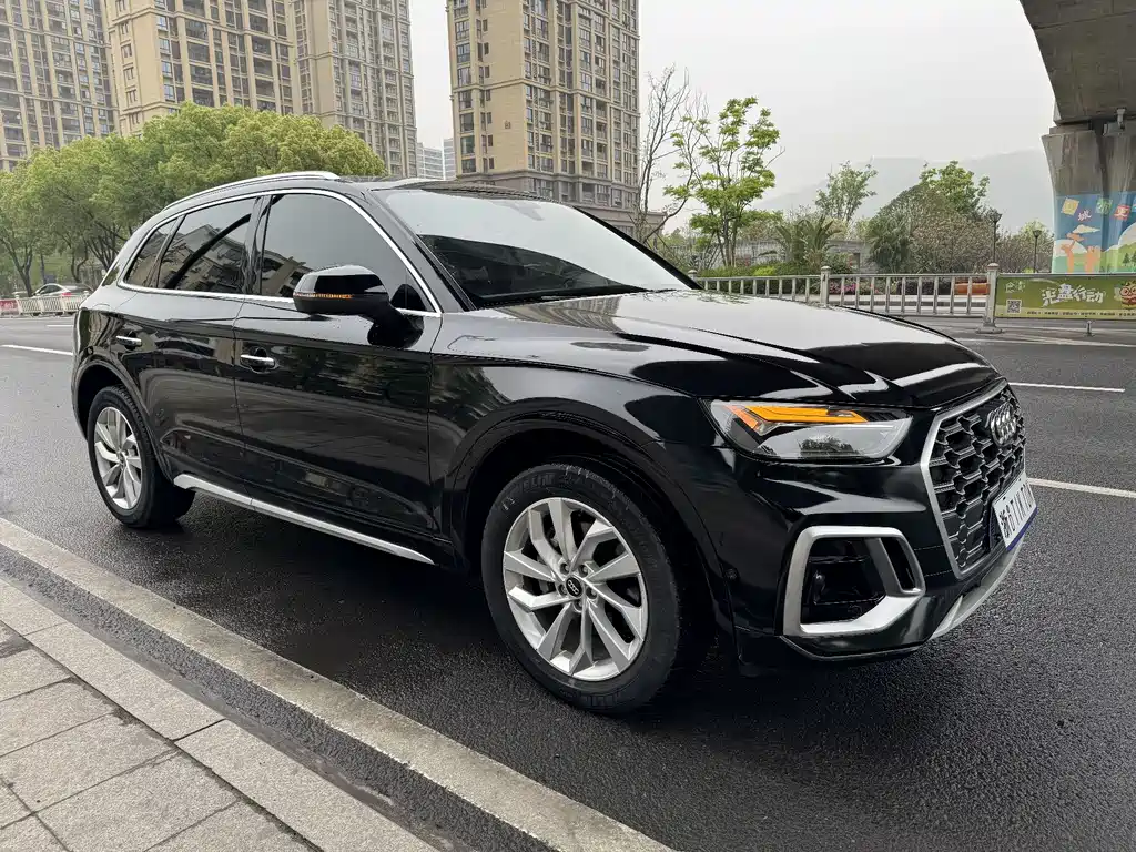 Audi Q5L 2022