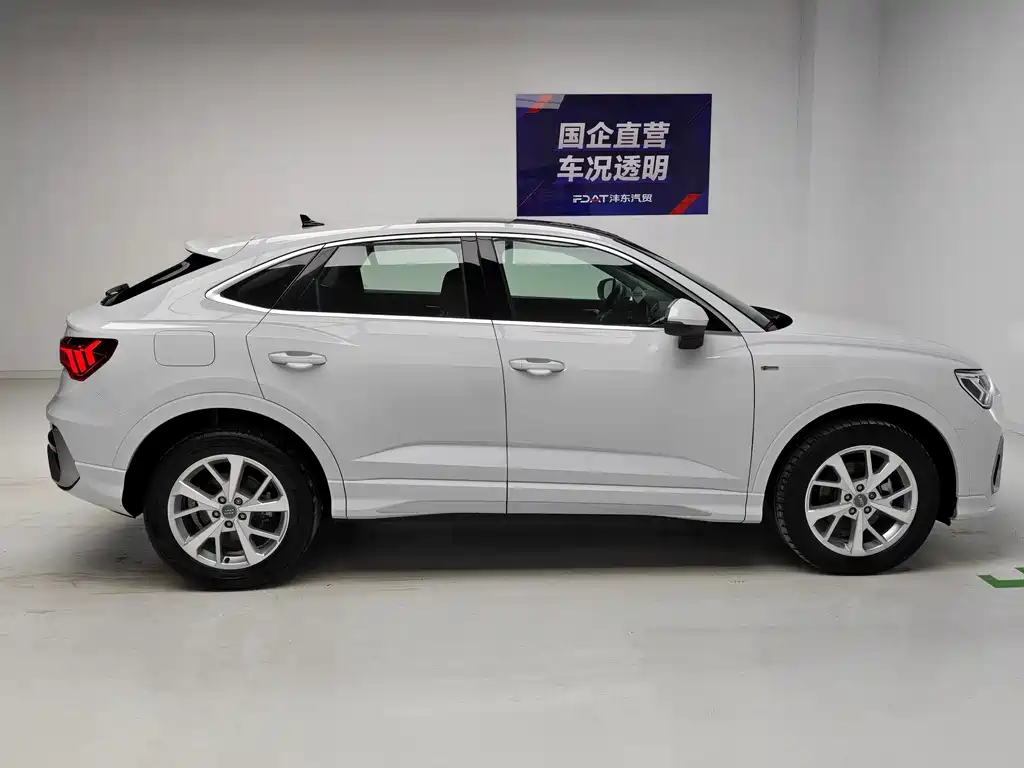 Audi Q3 Sportback — миниатюра 7