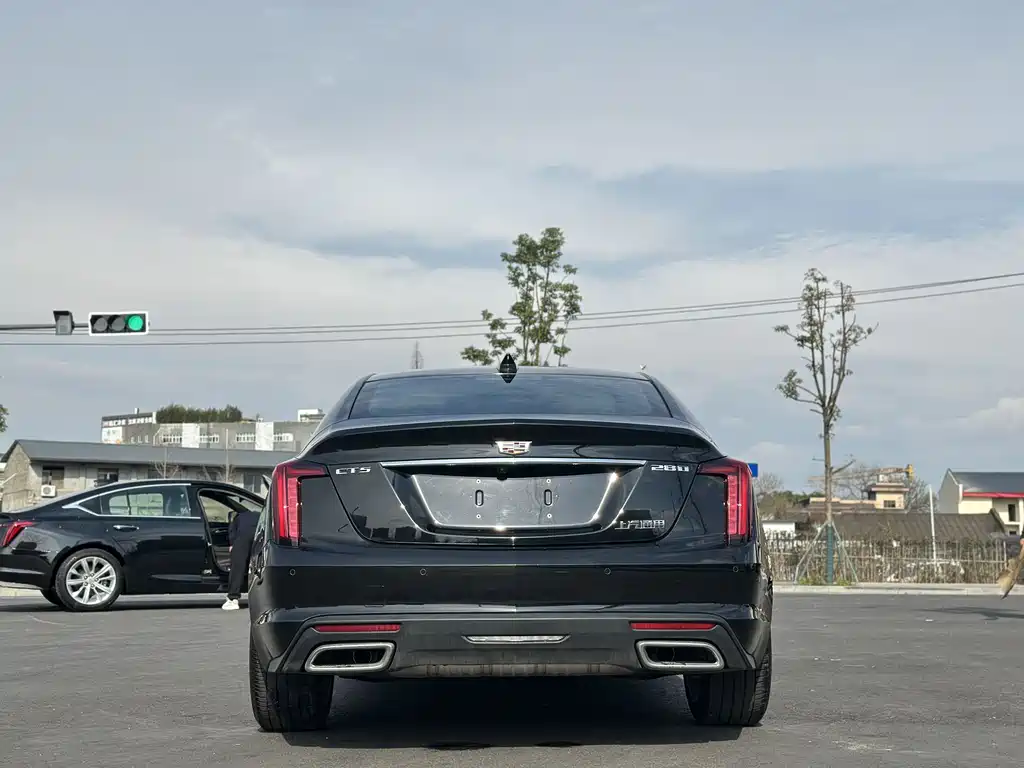 CADILLAC CT5