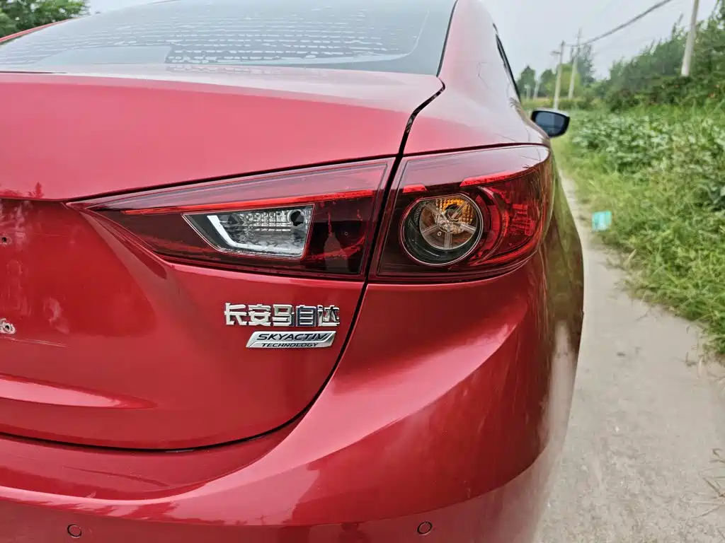 Mazda 3 Axela — миниатюра 8