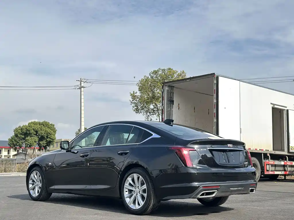 CADILLAC CT5