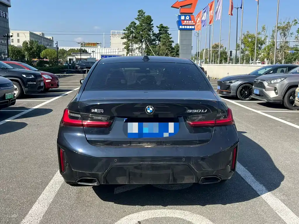 BMW 3 Series — миниатюра 8