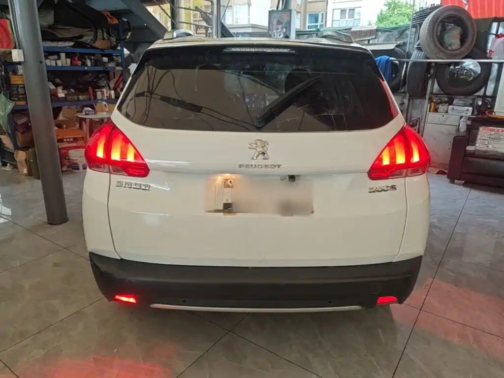 Peugeot 2008 — миниатюра 6