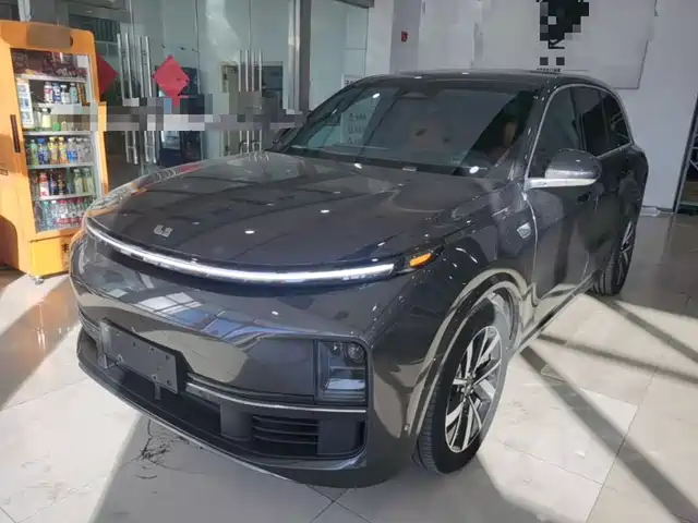 Li Auto L8