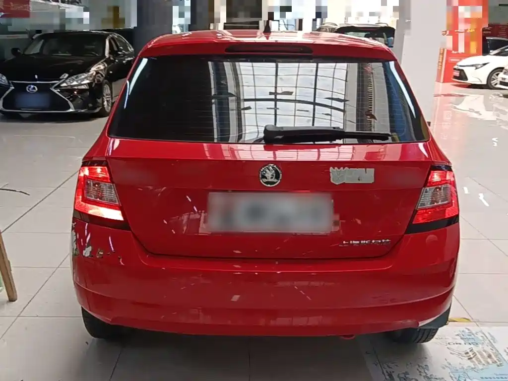 Skoda Fabia — миниатюра 6