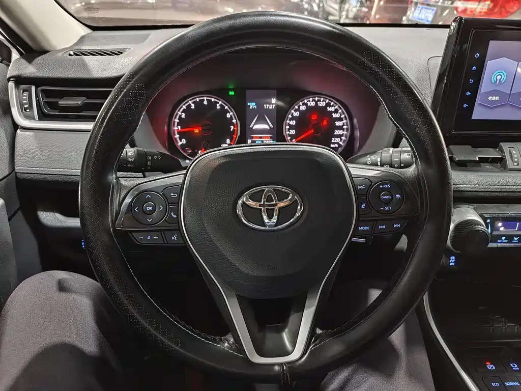 TOYOTA RAV4 RONGFANG