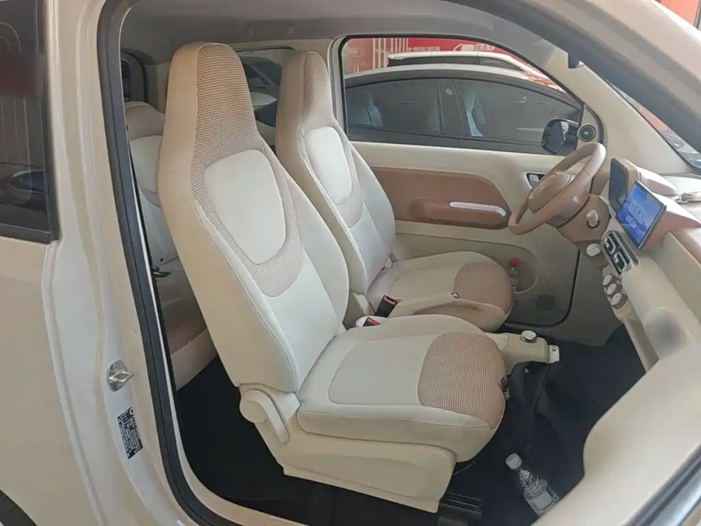 Wuling MINIEV — миниатюра 25