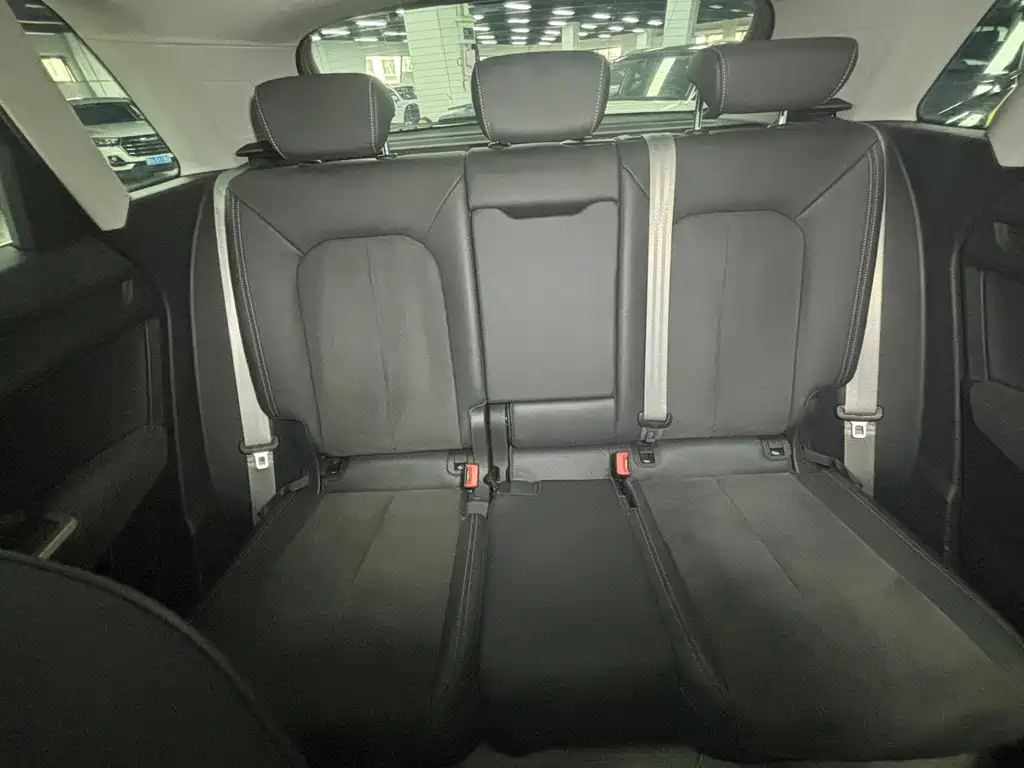 Audi Q3 — миниатюра 12